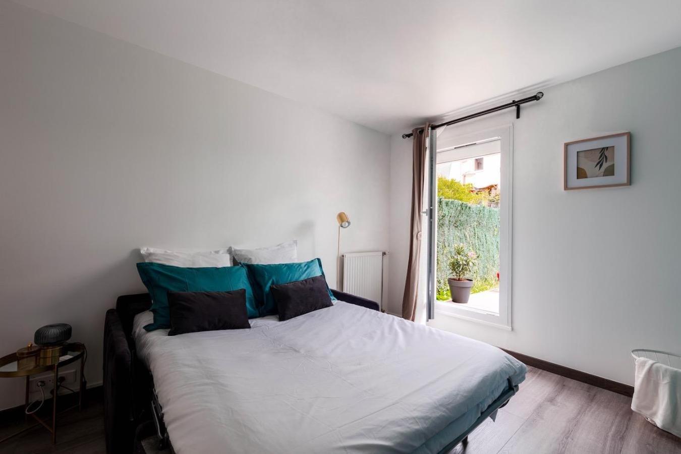 Charmant Refuge Avec Jardin, A 6 Minutes A Pied Du Metro Creteil L Echat-Lovely Retreat With Garden, Located A 6-Minute Walk From Creteil L Echat Metro Station Dış mekan fotoğraf