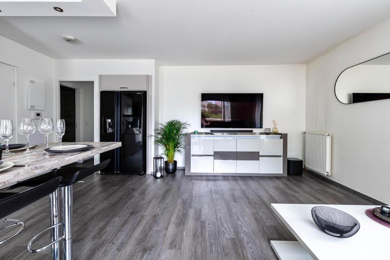 Charmant Refuge Avec Jardin, A 6 Minutes A Pied Du Metro Creteil L Echat-Lovely Retreat With Garden, Located A 6-Minute Walk From Creteil L Echat Metro Station Dış mekan fotoğraf